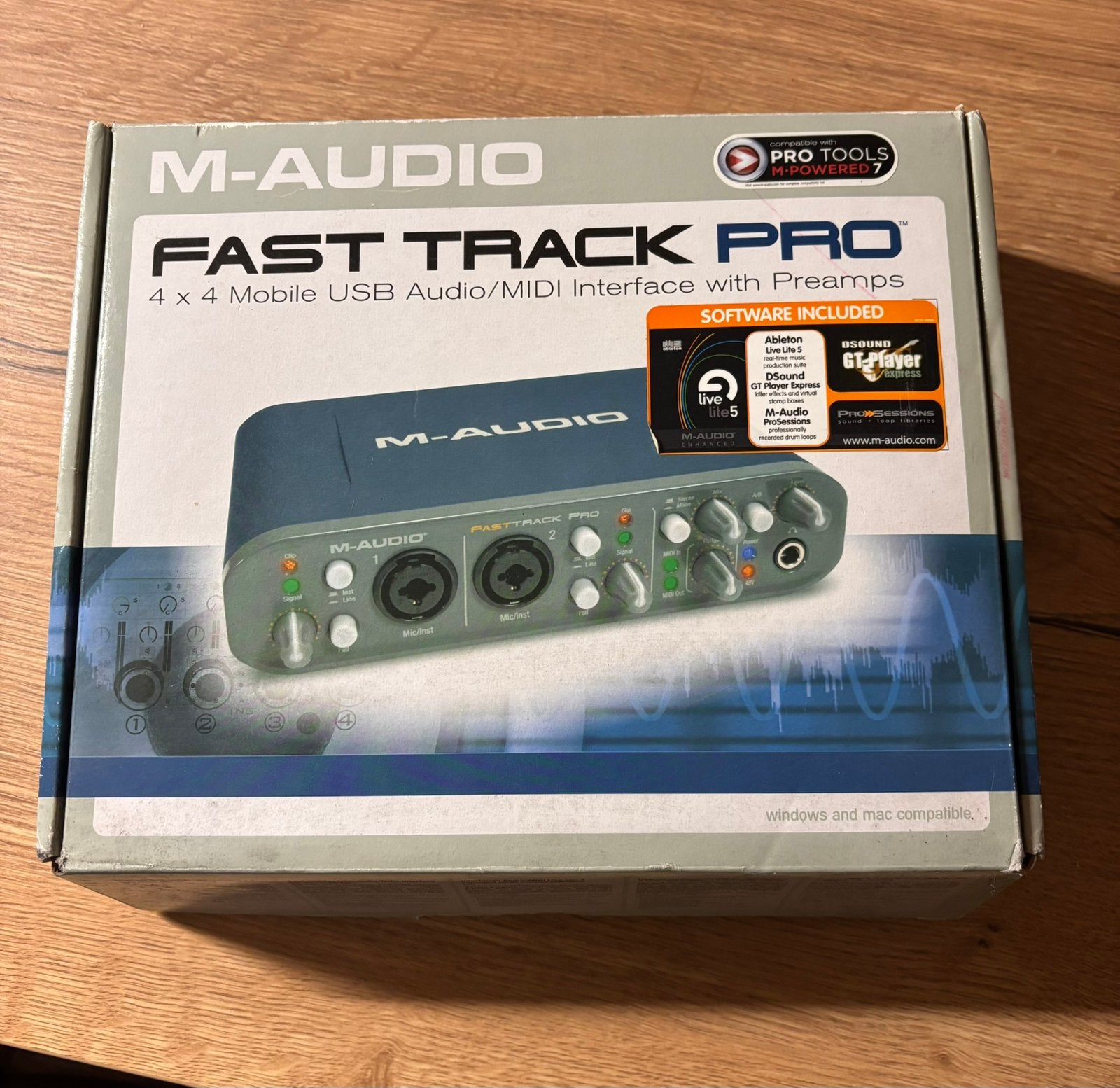 Interface audio/MIDI mobile 4x4 avec préamplis, Informatique & Logiciels, Enlèvement, Comme neuf