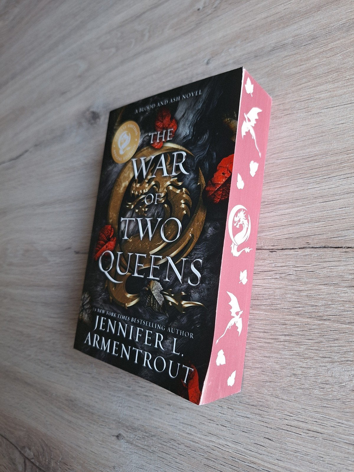 The war of two queens-Jennifer L Armentrout special edition, Ophalen, Nieuw, Jennifer l Armentrout