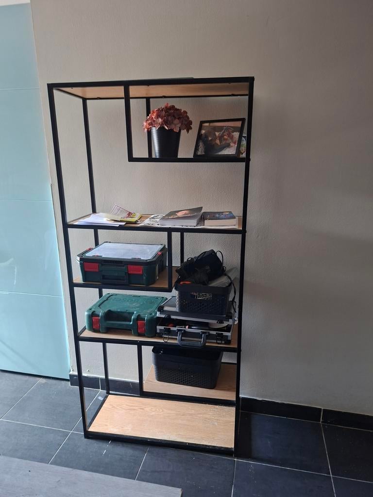 Open kast, Ophalen