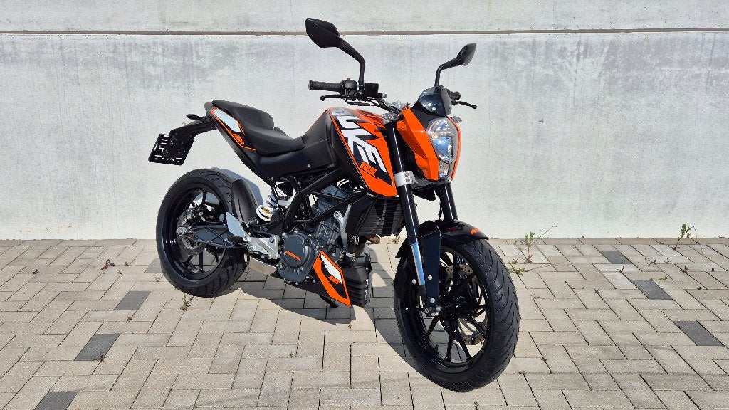 KTM DUKE 125 btw-moto met garantie, Motoren, Motoren | KTM, Motorrijbewijs A, Gebruikt, Particulier, 125 cc