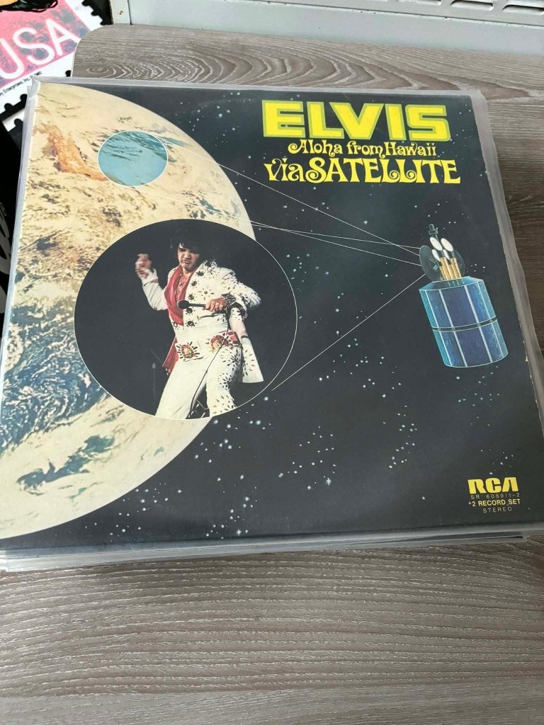 Elvis dubbel lp, Aloha from Hawaii Duitse persing, 10 euro., LP, Ophalen of Verzenden, Zo goed als nieuw, 12 inch