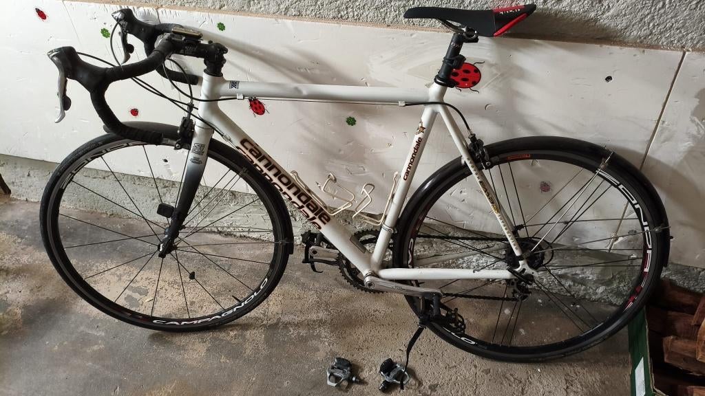 Vélo de course Cannondale, Enlèvement, Aluminium