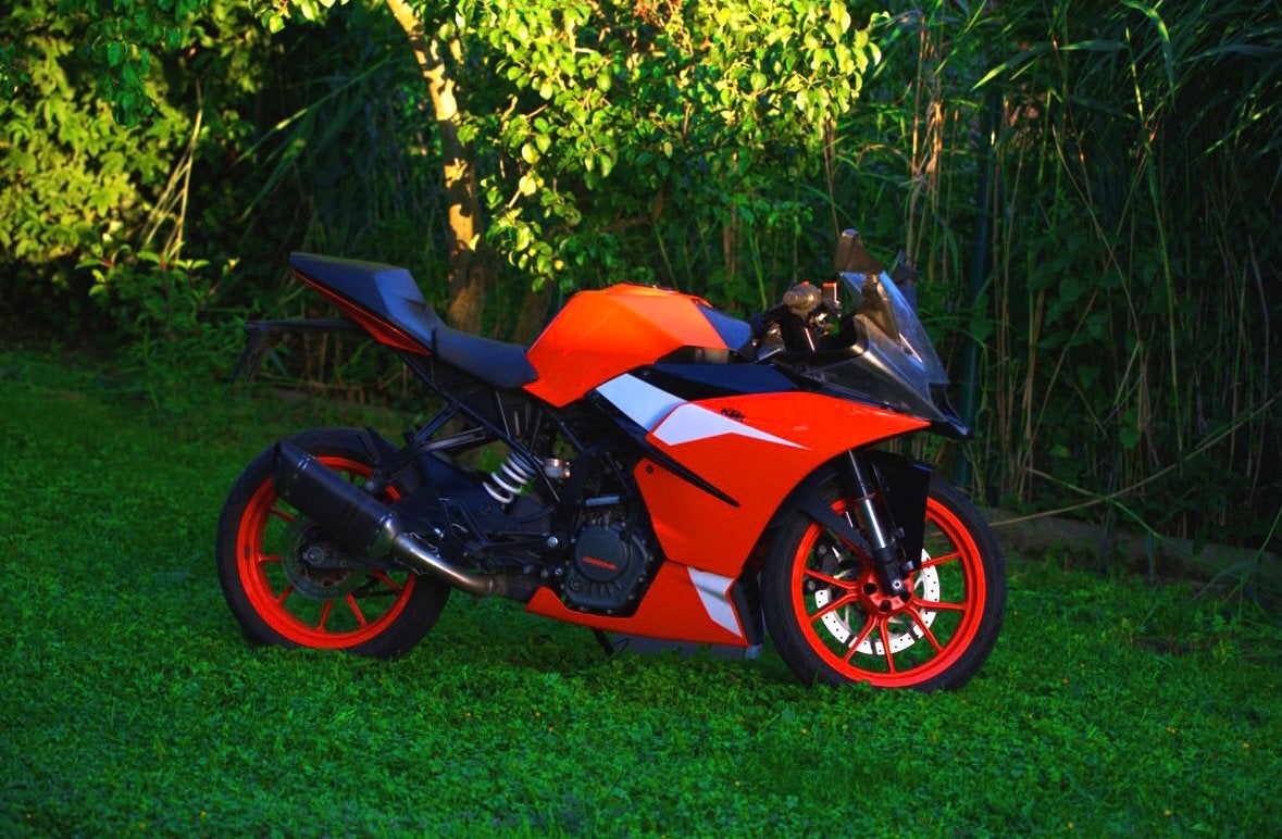 Ktm rc 125, Fietsen en Brommers, Ophalen, Zo goed als nieuw