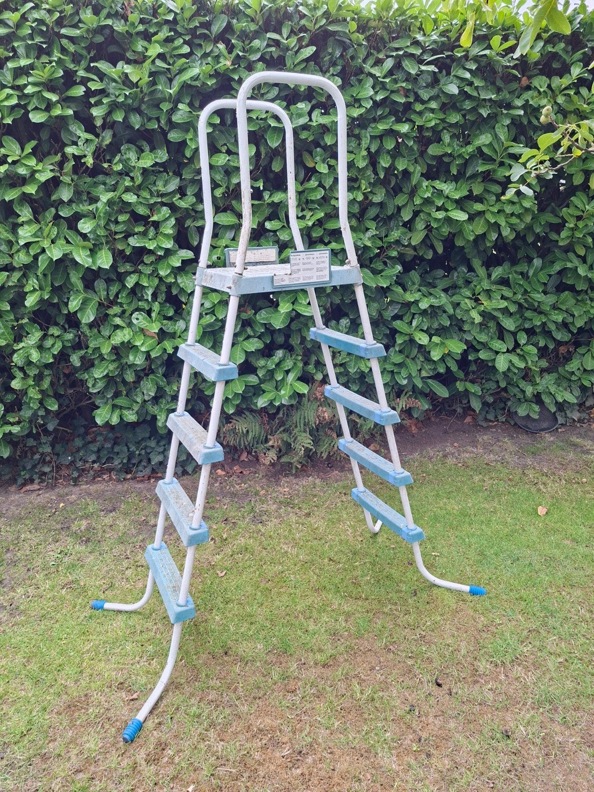 gratis zwembadladder 1.30m hoog, Tuin en Terras, Zwembad-toebehoren, Ophalen