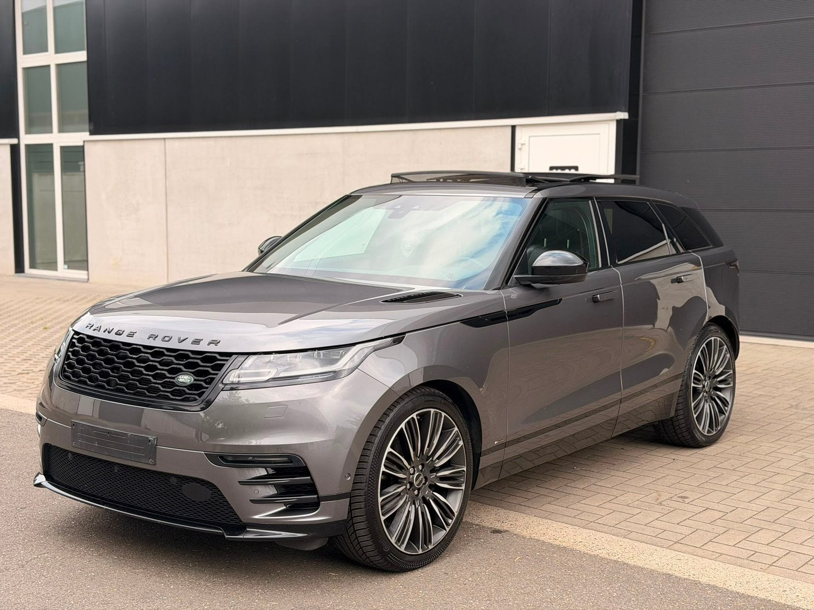 Range-Rover Velar 3.0D Full R-Dynamic Full Opties Gekeurd vv, Autos, Land Rover, Particulier, ABS, Caméra de recul, Phares directionnels