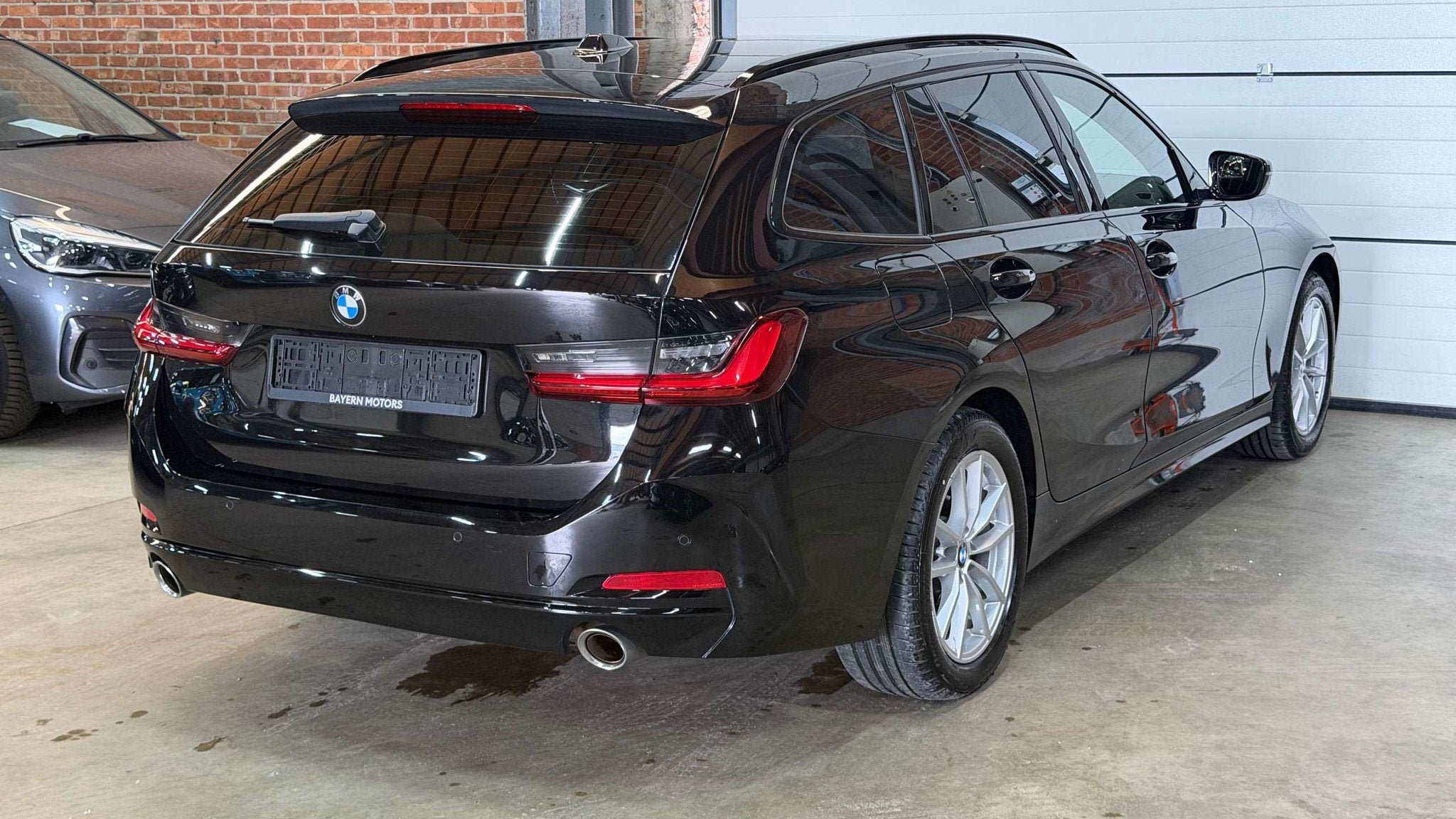 BMW 318 iAS Automaat Facelift Benzine Garantie EURO 6d LED, Achat, Euro 6, Carnet d'entretien, Noir