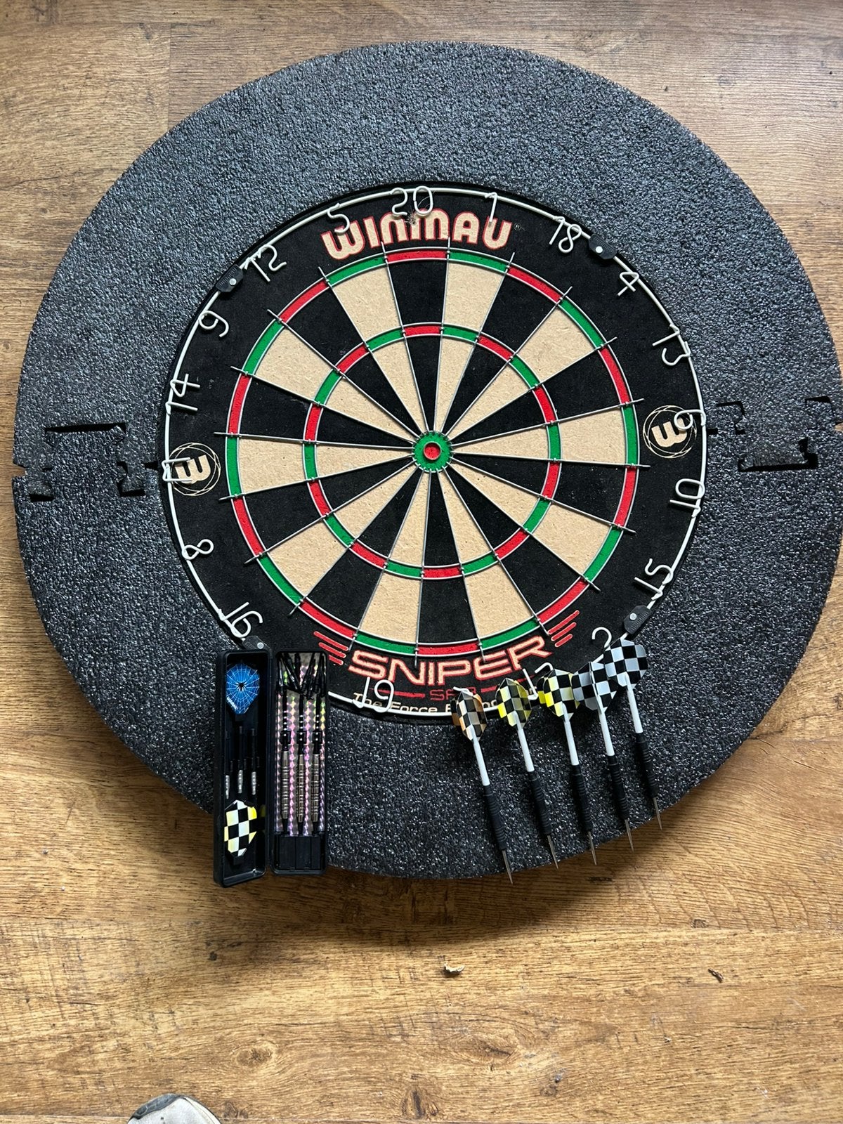 Dartbord met pijlen, Sport en Fitness, Darts, Ophalen, Gebruikt, Dartbord met pijlen