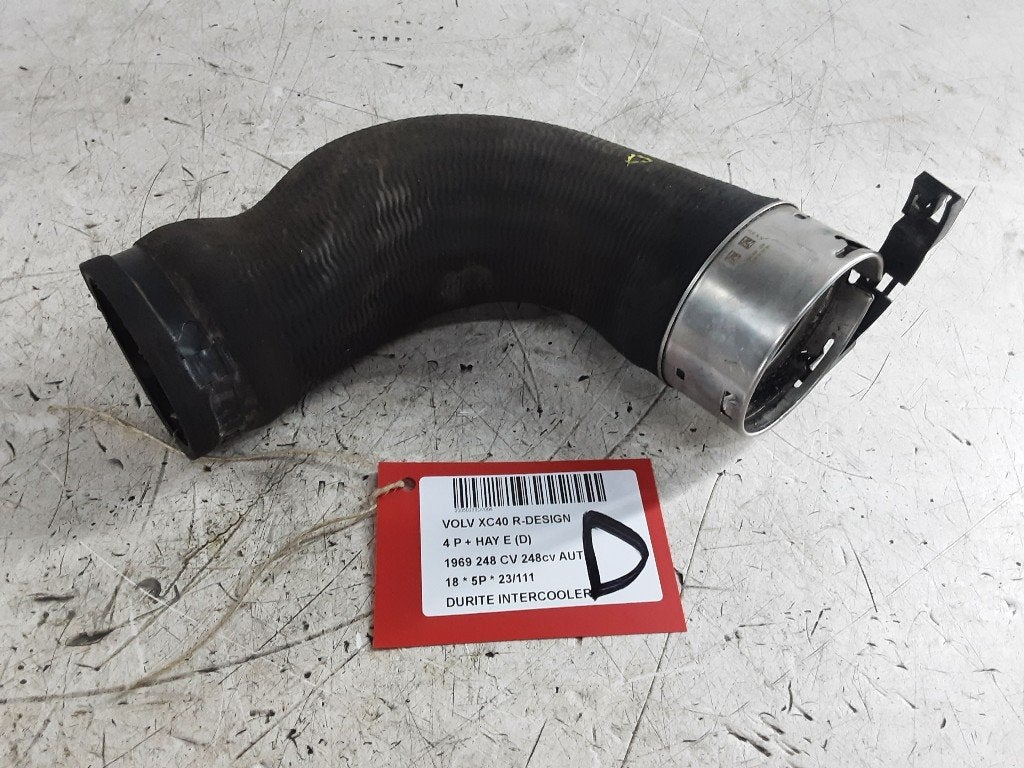 INTERCOOLER SLANG Volvo XC40 (XZ) (35176140), Gebruikt, Info@volvocars.com, Volvo, Volvo Car Germany GmbH