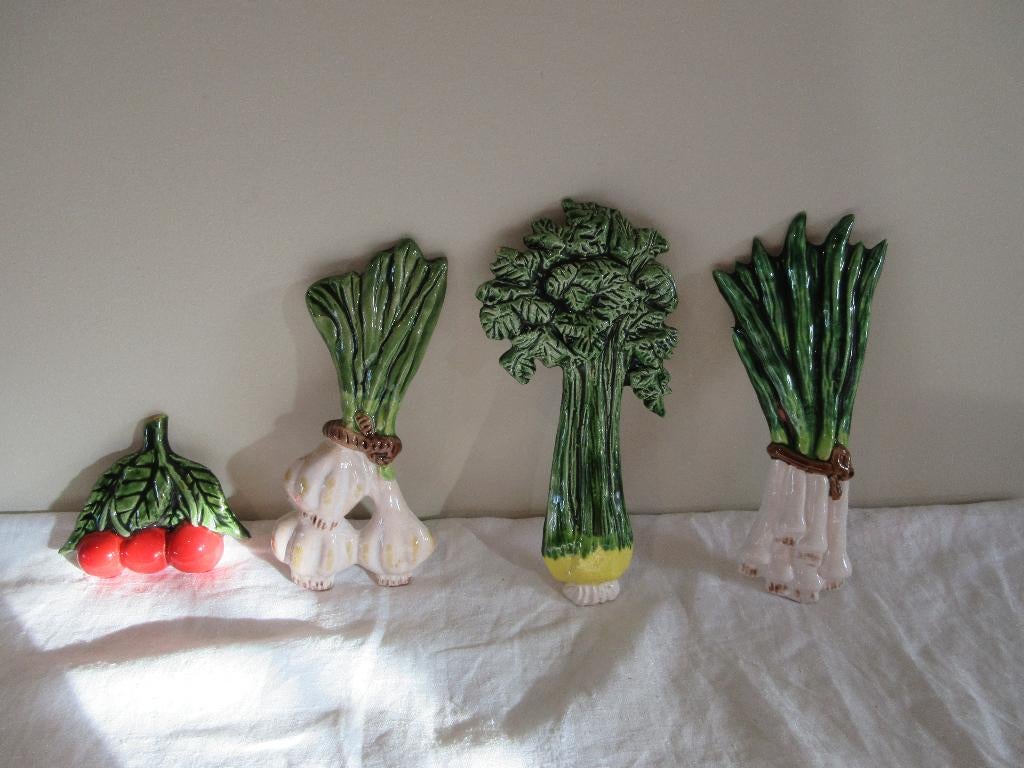 Décoration murale fruits légumes céramique poterie signé, Antiquités & Art, Antiquités | Céramique & Poterie, Enlèvement
