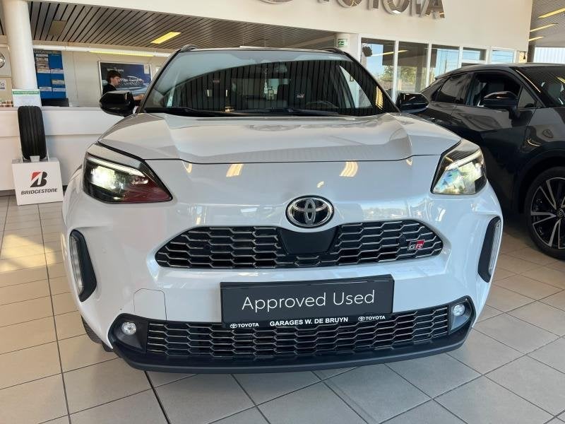 Toyota Yaris Cross GR Sport Bi-tone, Automaat, https://public.car-pass.be/vhr/4dcb3f7a-b4e3-42e7-af76-0566cea60cba, 1490 cc, Bedrijf