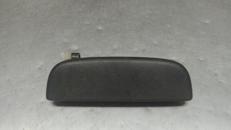 POIGNEE EXTERIEURE ARRIÈRE DROITE Suzuki Alto (01-2009/-), Dhr. M. Roggen, Stadsweg 37 37
9917 PV  WIRDUM GR., NL, Arrière, Suzuki