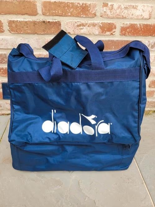 Diadora sporttas, Ophalen