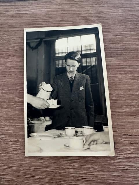 postkaart Boudewijn koffie, Verzamelen, Koningshuis en Royalty, Boudewijn, Kaart, Foto of Prent, Ophalen of Verzenden, Info@kbibko.dr