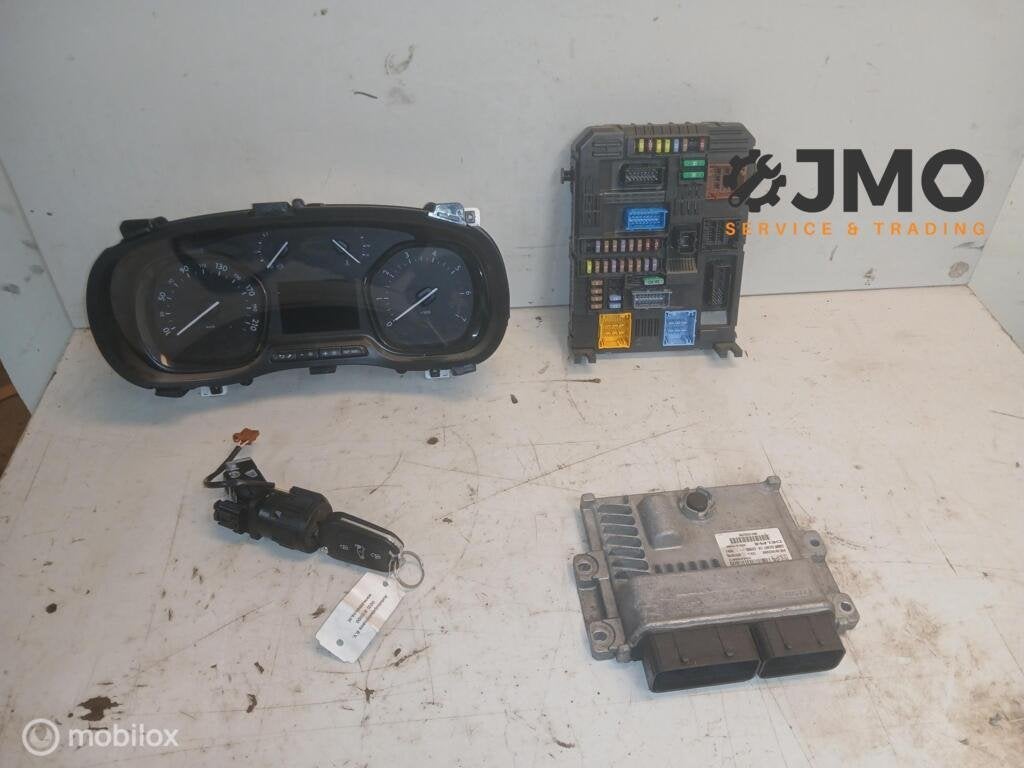 Computer motormanagement  Peugeot Expert 2.0 BlueHDI 2016-, Gebruikt, Ophalen of Verzenden, Peugeot