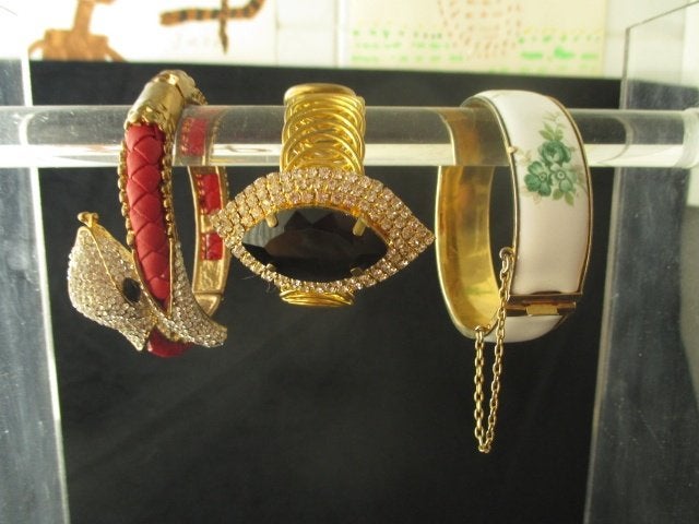 3 vintage armbanden, Ophalen