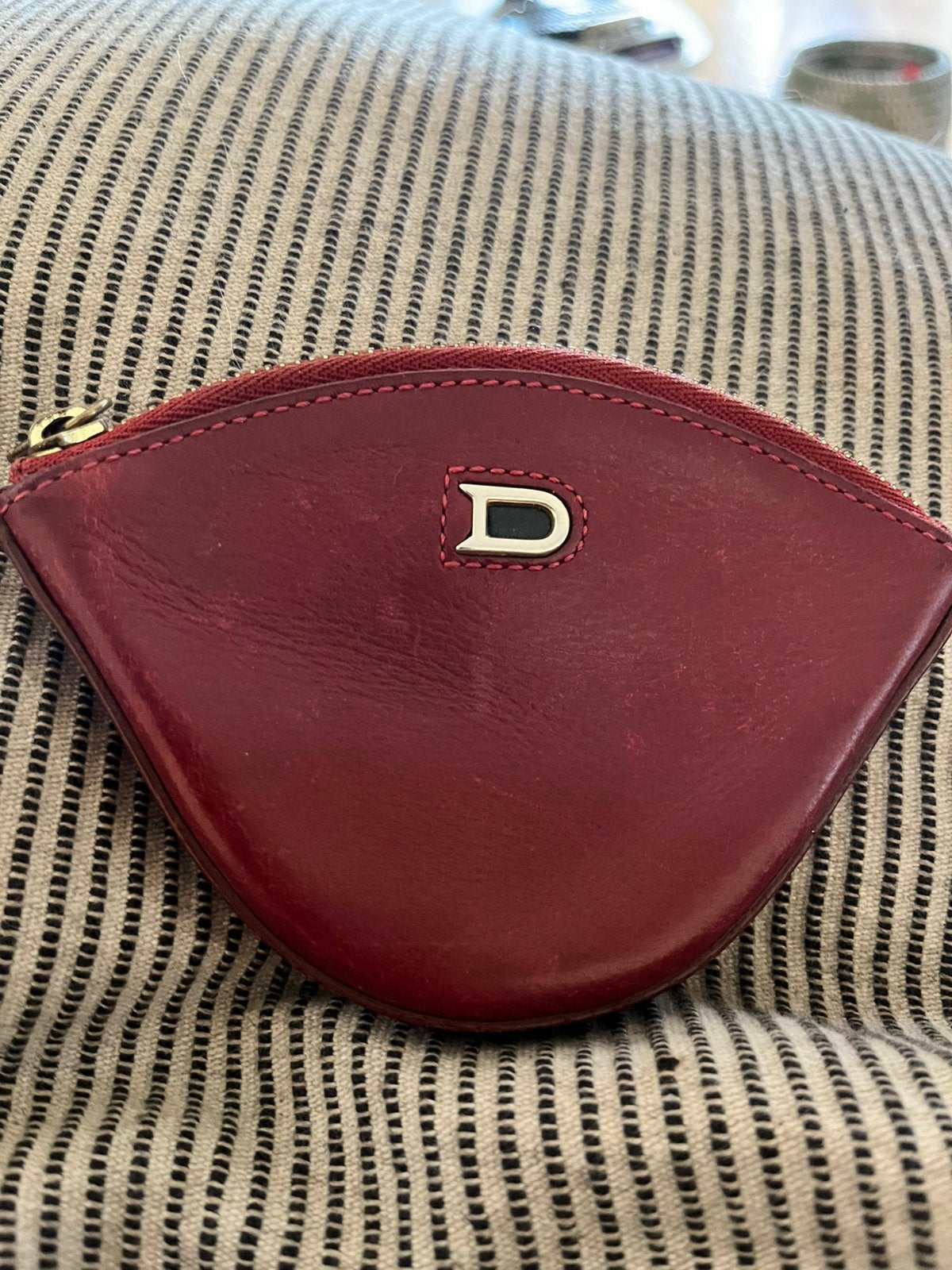 Véritable porte monnaie Delvaux, Enlèvement, Utilisé
