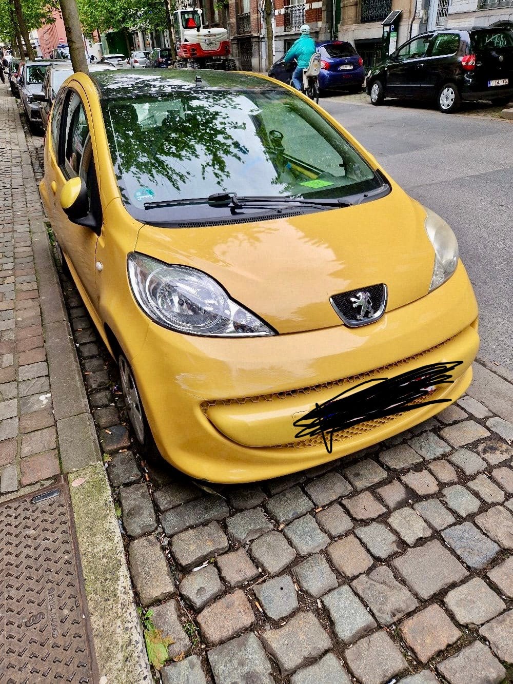Auto, Auto's, Voorwielaandrijving, Stof, Zwart, Geel