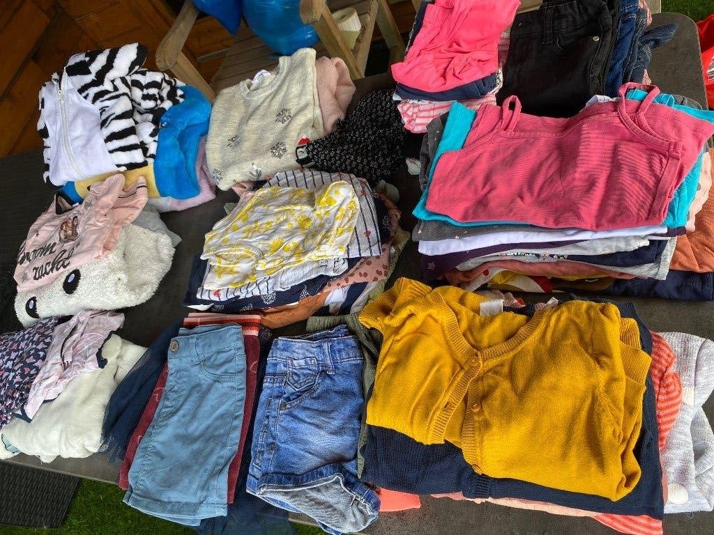 Meisjeskleding 110/116, Kinderen en Baby's, Kinderkleding | Kinder-kledingpakketten, Ophalen, Maat 110
