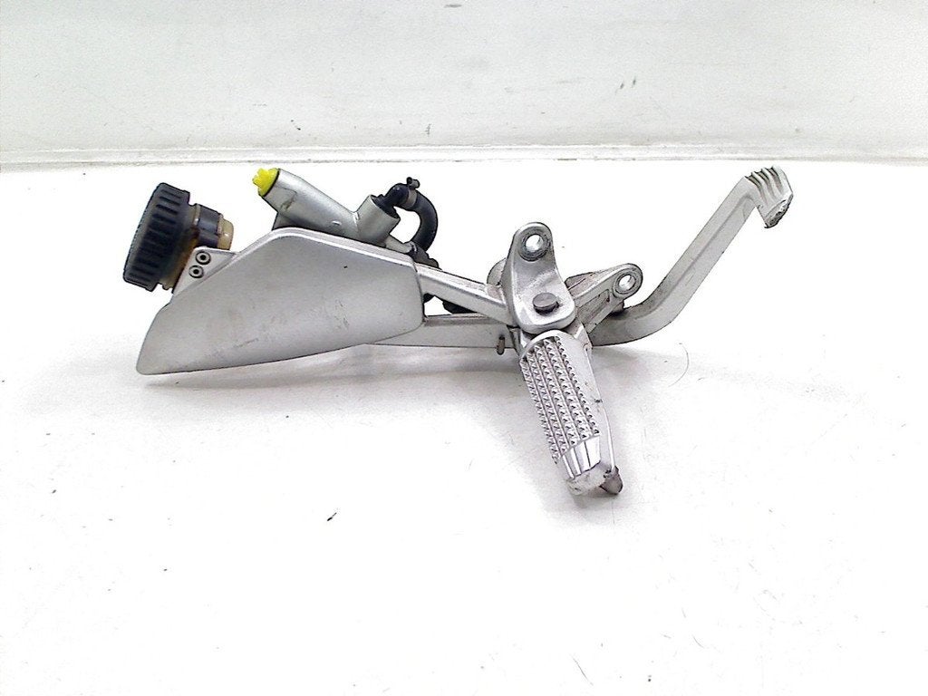 SCHETSPLAAT RECHTS VOOR BMW K 1200 R Sport (K1200R), Dhr. S. di Majo, Gebruikt, Info@cama-motorparts.nl, P.J. Troelstraweg 8 8
3144 CX  MAASSLUIS, NL