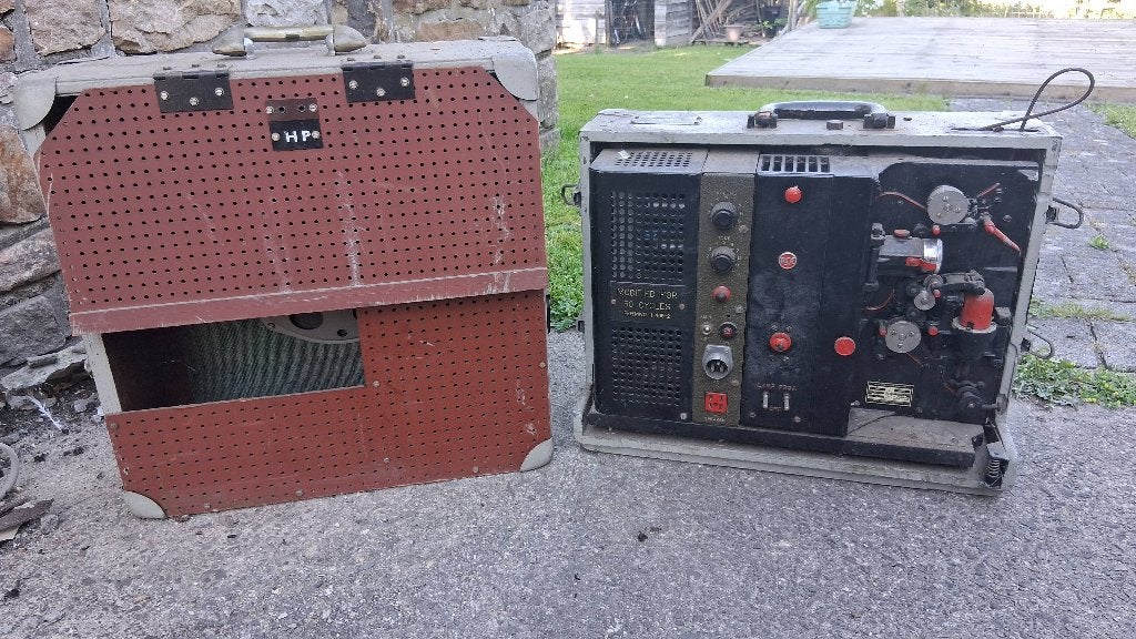Signal corps projecteur US WW2, Collections, Enlèvement