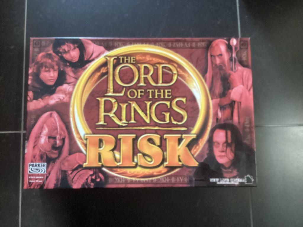 Risk Lord of the rings bordspel, Hobby en Vrije tijd, Gezelschapsspellen | Bordspellen, Ophalen of Verzenden, Gebruikt