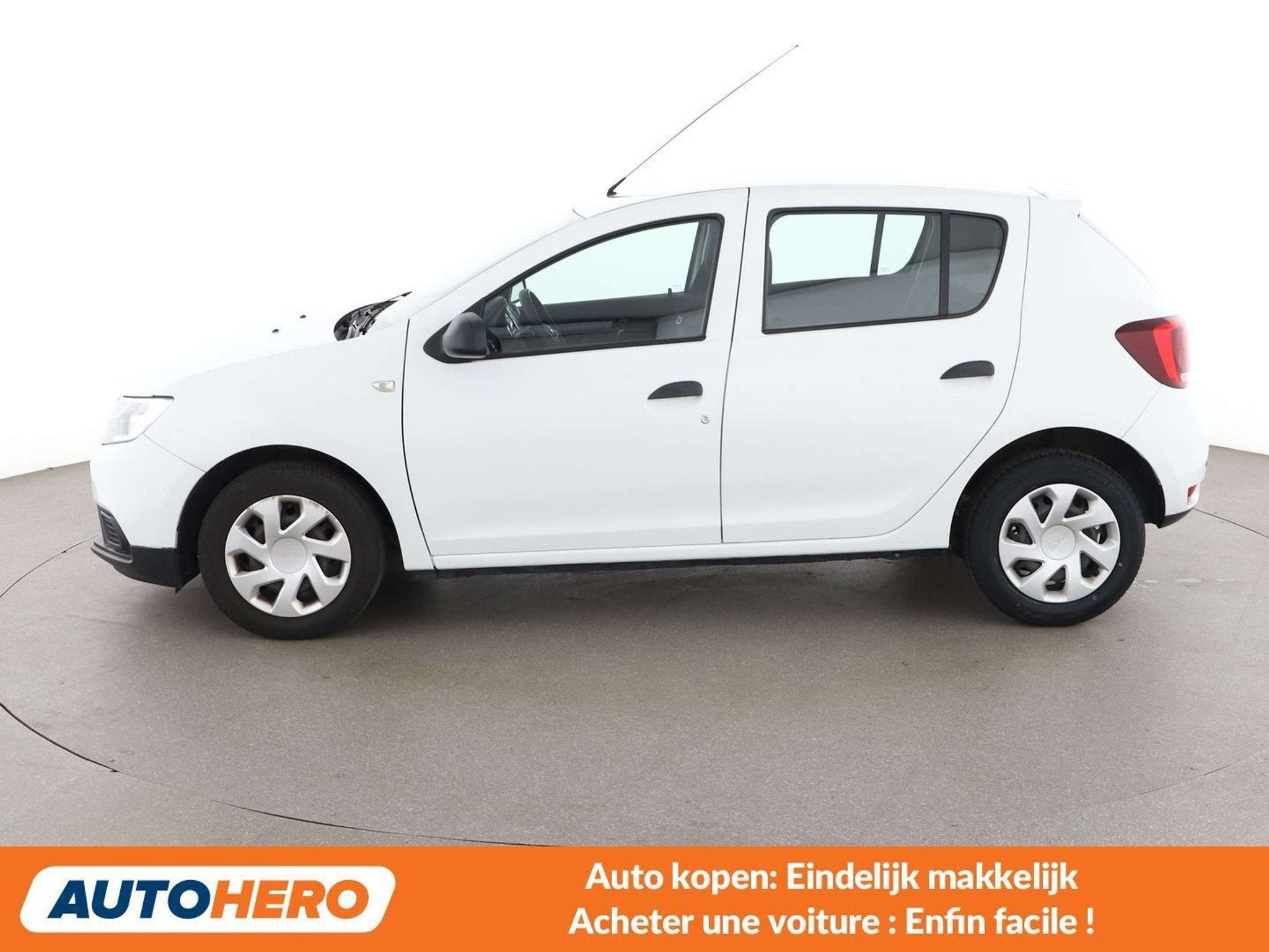 Dacia Sandero 1.0 SCe Access (année de construction 2020), Autos, Achat, 998 cm³, Noir, 5 portes