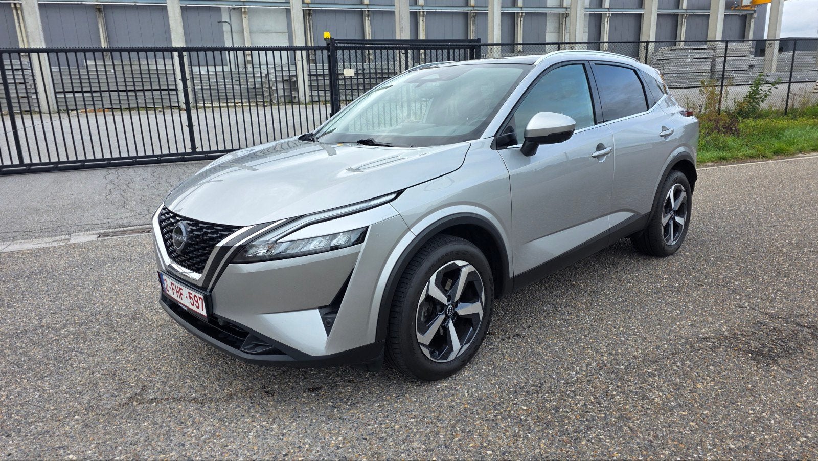 Nissan Qashqai 1.3 n-connecta mild-hybrid, Auto's, Dealer onderhouden, Stof, 5 deurs, Particulier