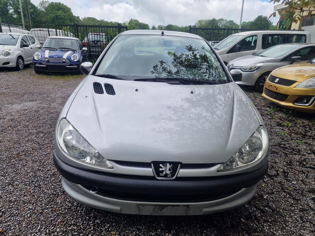 Peugeot 206.1.4 HDI.2008.5porte 207382km roul très bien, Autos, Peugeot, Argent ou Gris, Achat, 50 kW, Entreprise