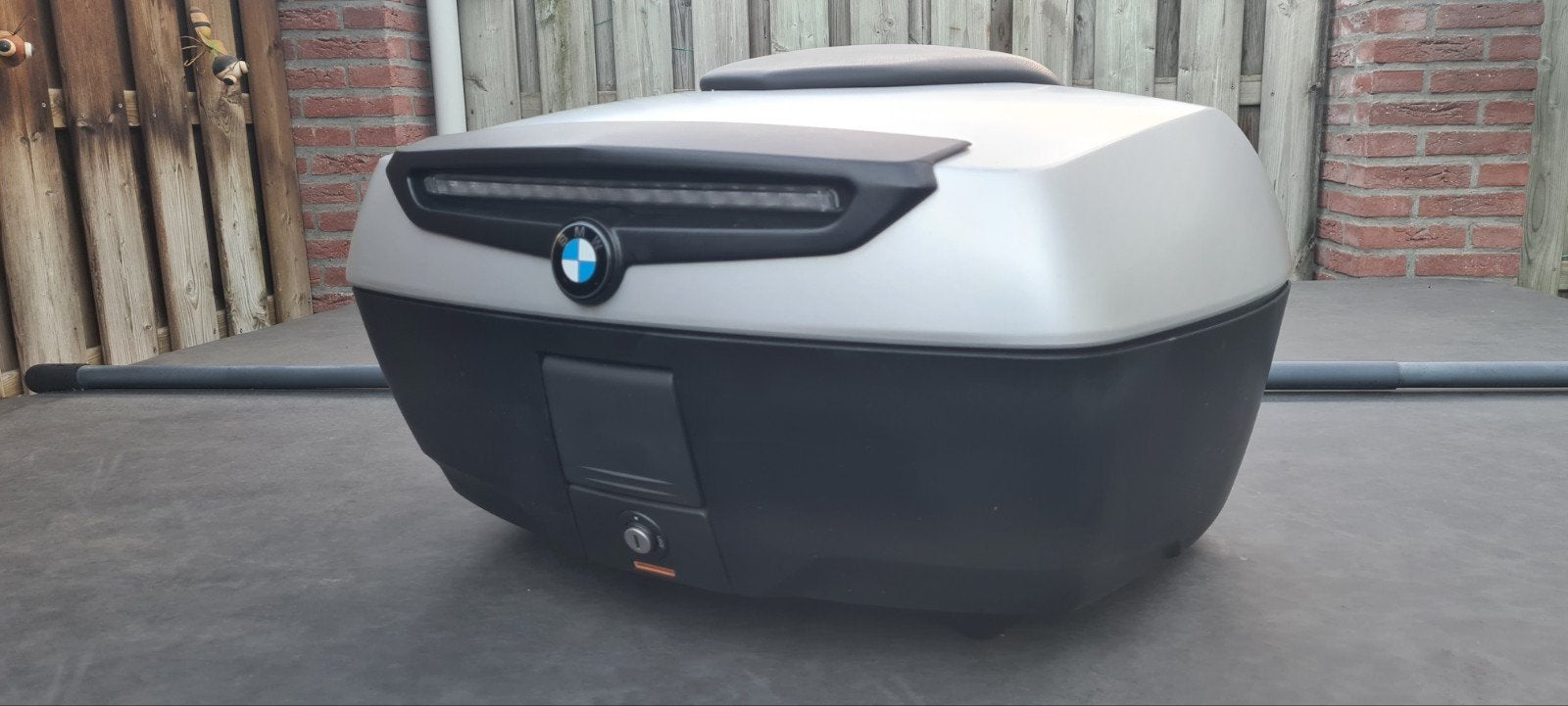 À vendre,

Top Case BMW Topcase de BMW Motorrad
Numéro du pr, Motos, Enlèvement ou Envoi, Comme neuf