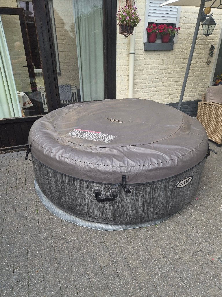 Jaccuzi Intex 6 personnes, Enlèvement, Comme neuf, Tapis de sol