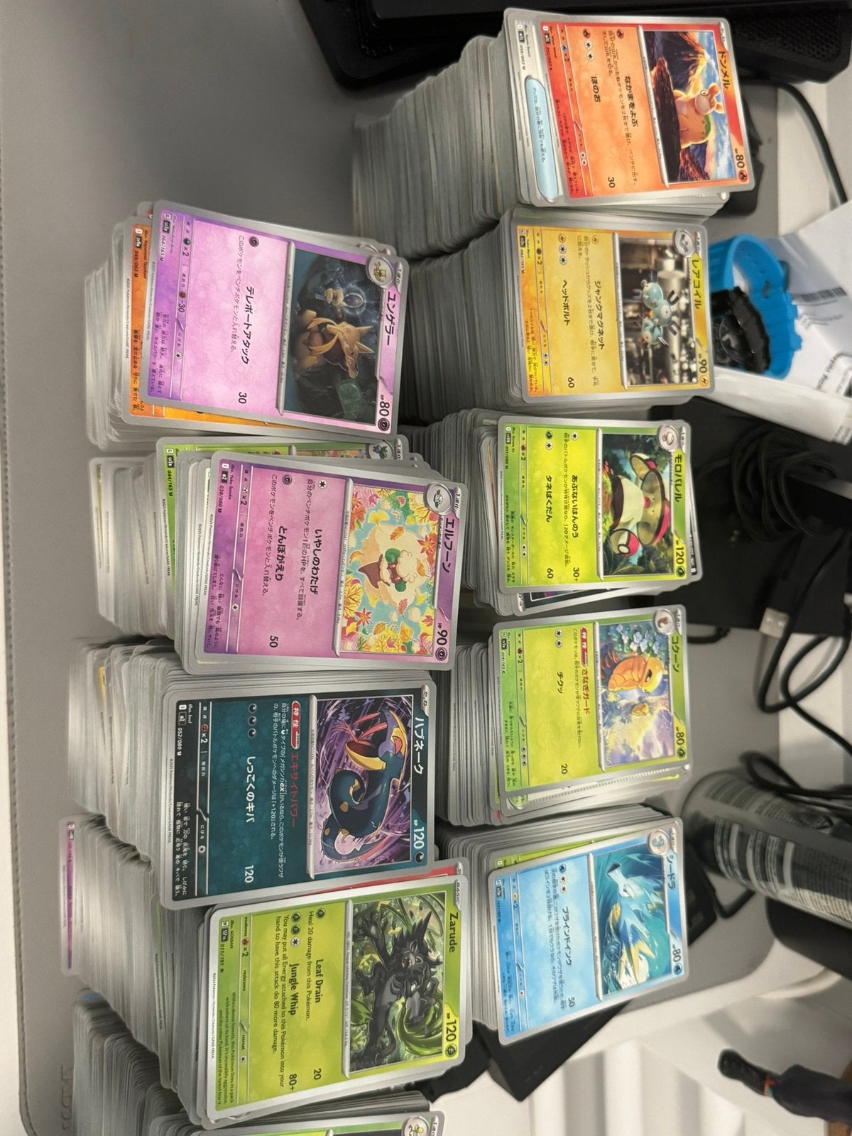 2500 pokemon kaarten, Envoi, Comme neuf, Plusieurs cartes