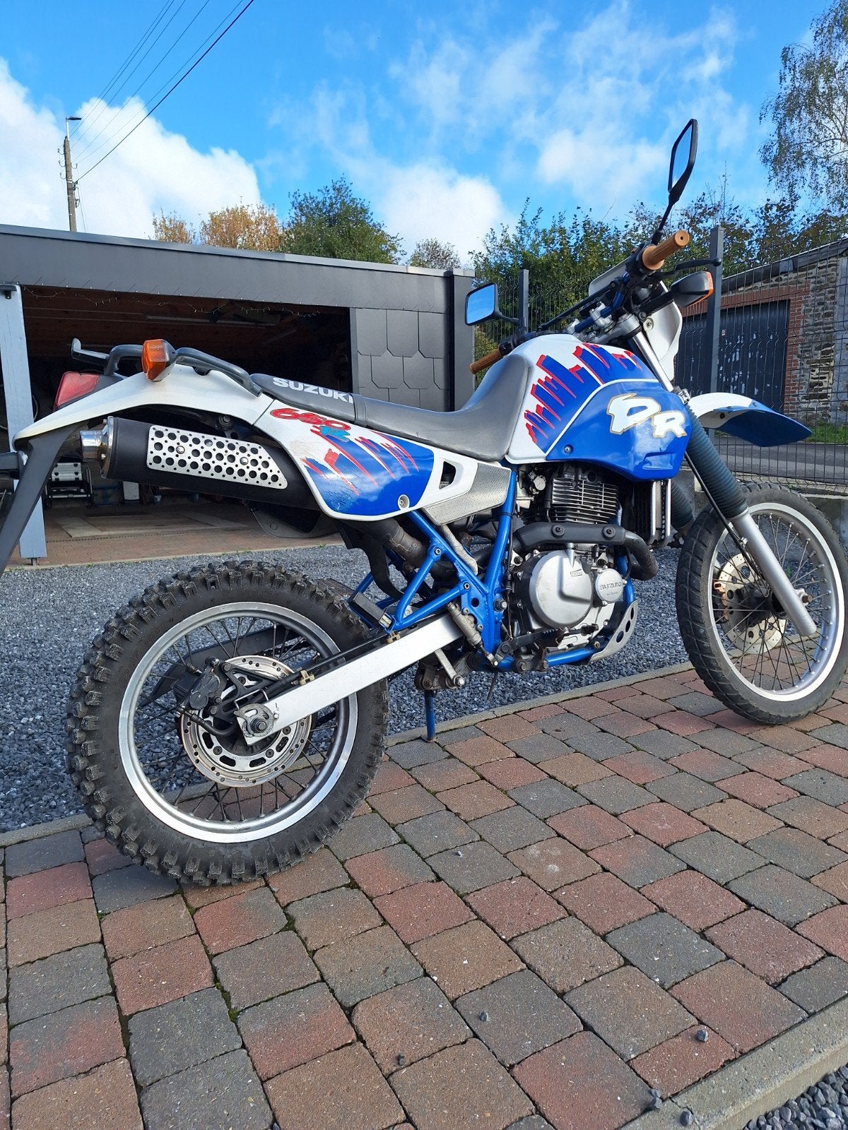 suzuki dr 650 avec demarreur, Occasion, Plus de 35 kW, Particulier, 1 cylindre