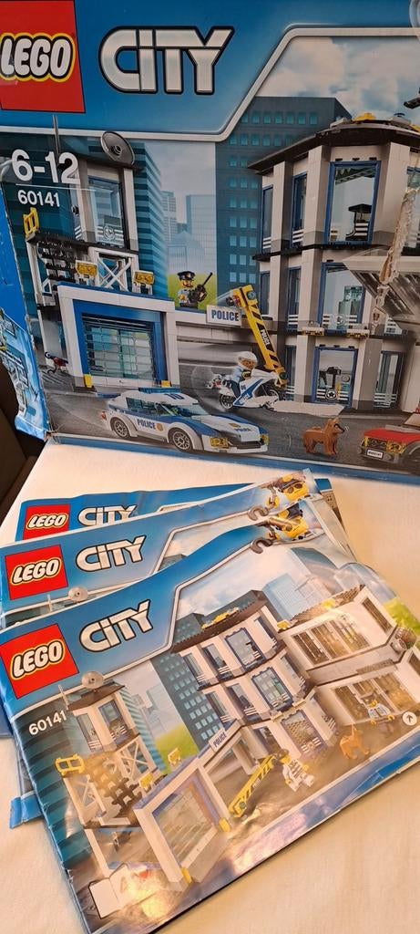 Grote doos  Lego  City ³60141 van de politie en gebouwen, Kinderen en Baby's, Speelgoed | Duplo en Lego, Ophalen of Verzenden