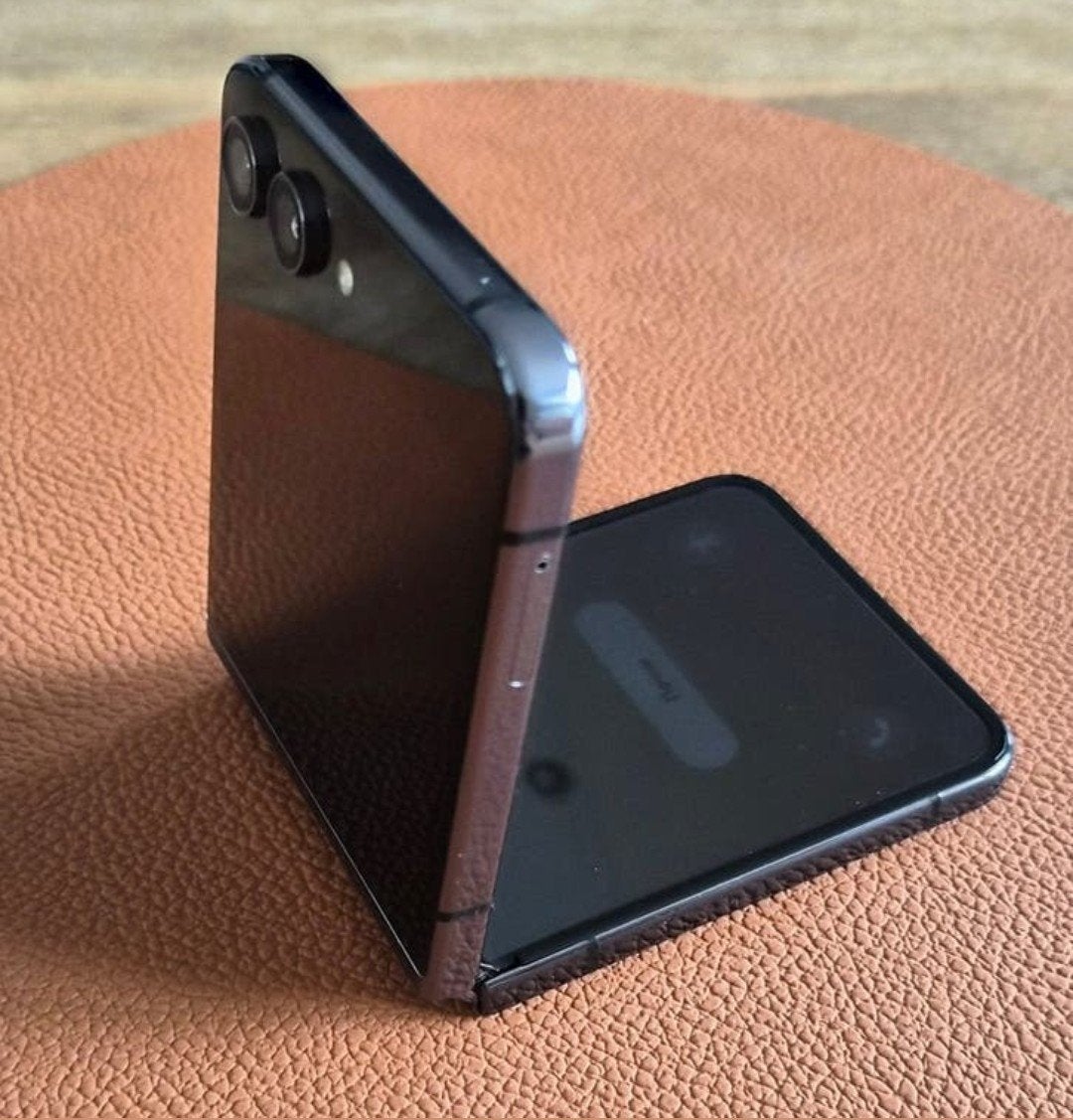 Samsung z flip 5 512GB. Scherm in topstaat., Telecommunicatie, Mobiele telefoons | Samsung, Ophalen, Zo goed als nieuw