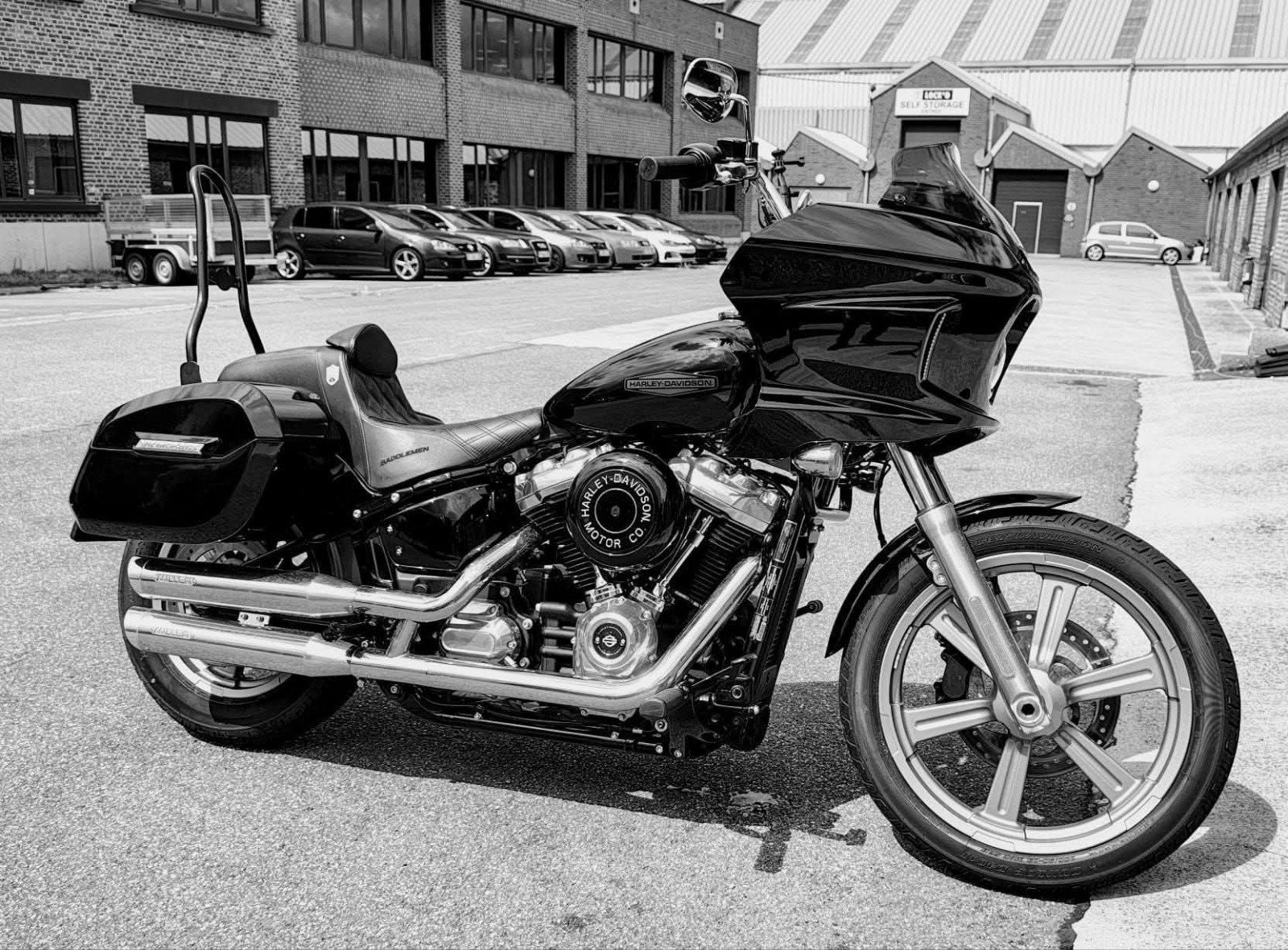 HARLEY-DAVIDSON SOFTAIL STANDARD FXST 107 BLACK, Motos, Particulier