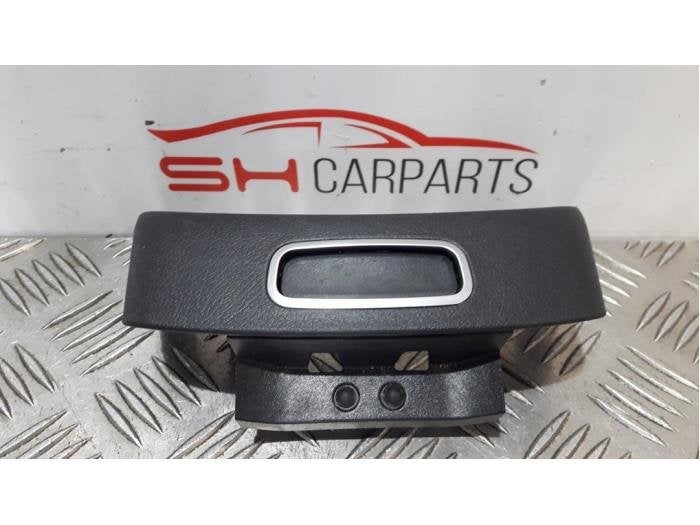 Dashboard deel van een Mercedes CLA, Gebruikt, -, Ophalen of Verzenden, -