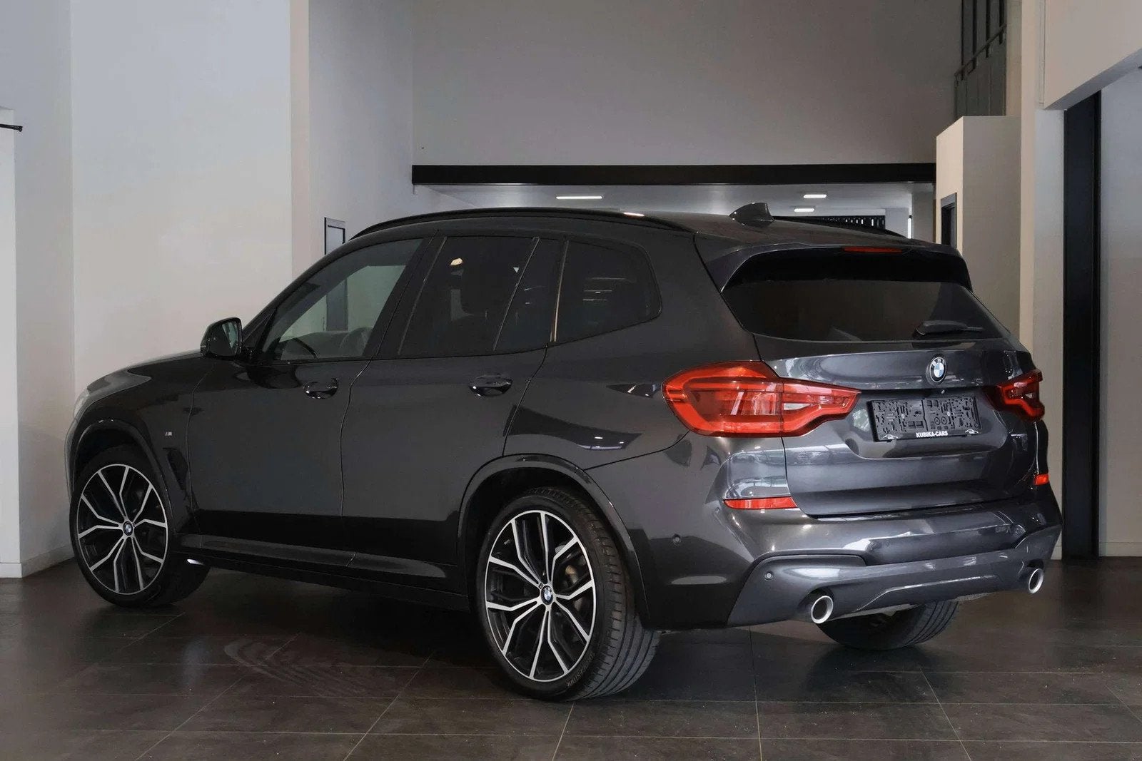 BMW X3 X3 2.0 xDrive20dA M-PACK 360C Head-up LijnAssist Memo, Auto's, Automaat, Euro 6, 4 cilinders, 2420 kg