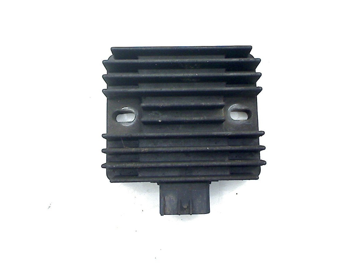 REGULATEUR DE TENSION Z 1000 2010-2013 (Z1000 ZR1000D-E), Dhr. S. di Majo, Utilisé, Info@cama-motorparts.nl, P.J. Troelstraweg 8 8
3144 CX  MAASSLUIS, NL