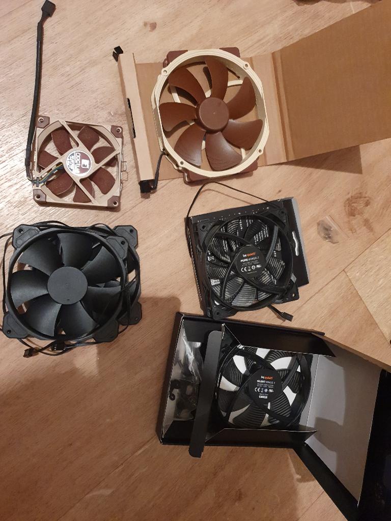 Noctua, Bequeit, Corsair ventilateurs PC, Ophalen of Verzenden, Zo goed als nieuw, Luchtkoeling