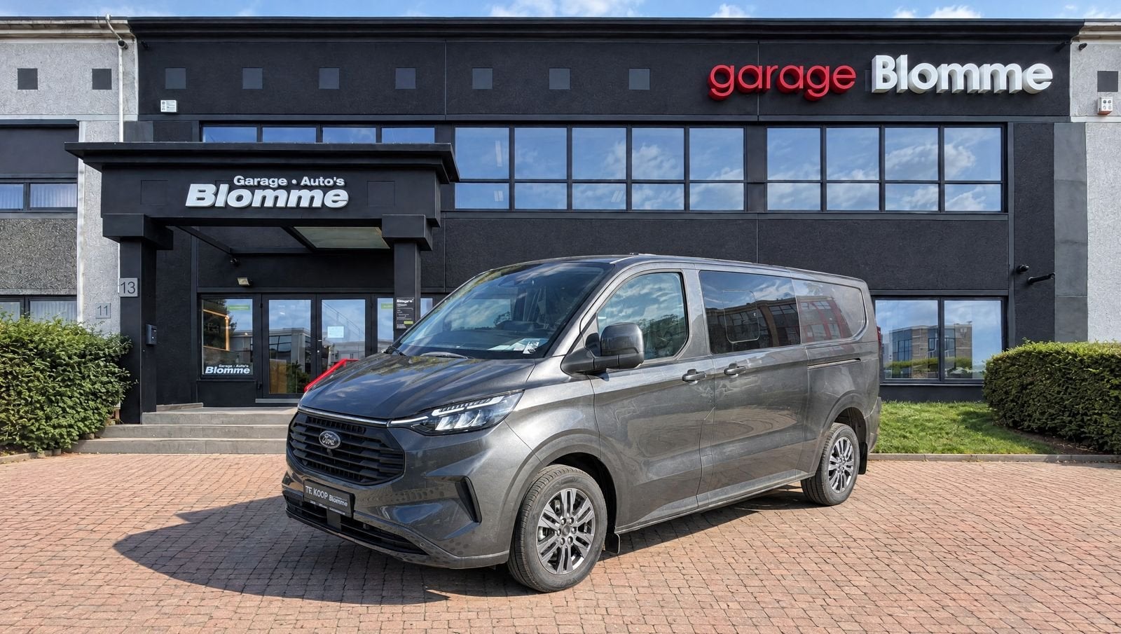 Ford Transit Custom 320 2.0 TDCI L2H1 Limited DC NIEUW ! 5-z, Stof, Gebruikt, Zwart, 4 cilinders
