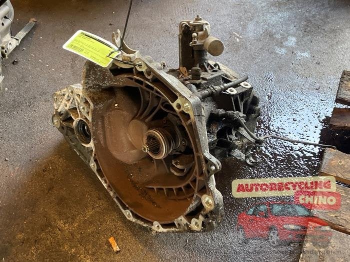 Versnellingsbak van een Opel Astra, Gebruikt, -, -, Opel