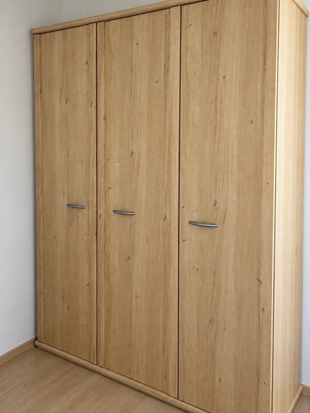 Kleerkast met drie deuren, Huis en Inrichting, Ophalen, 100 tot 150 cm, Zo goed als nieuw, 150 tot 200 cm
