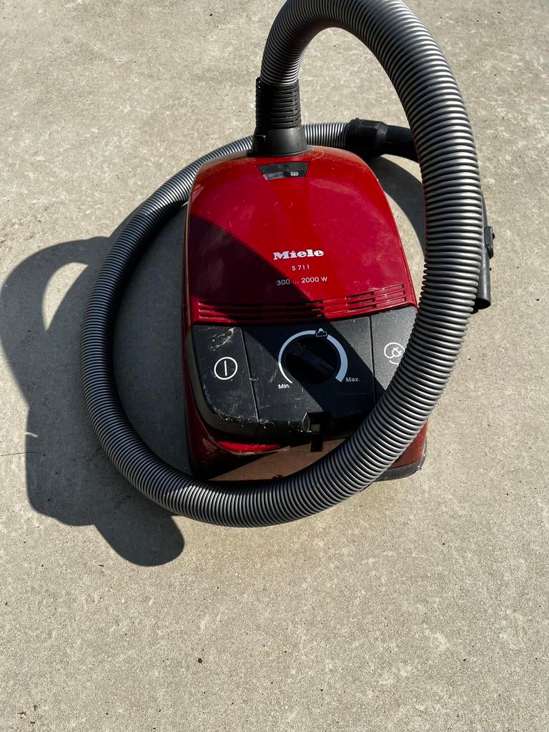 Miele stofzuiger, Electroménager, Aspirateurs, Enlèvement, Utilisé, Sac à poussière, Miele