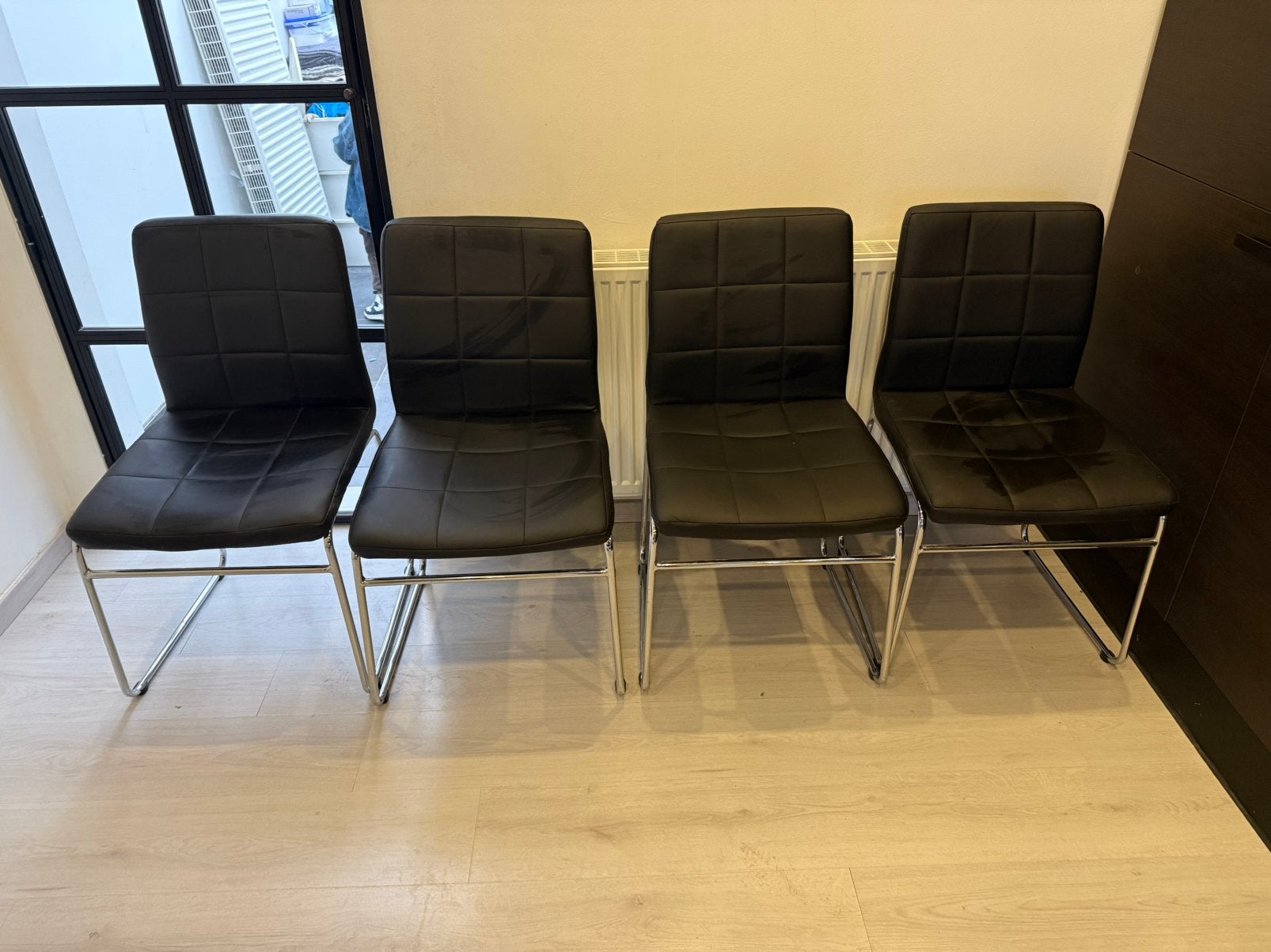 Gratis op te halen, Huis en Inrichting, Stoelen, Ophalen, Overige materialen, Gebruikt, Zwart