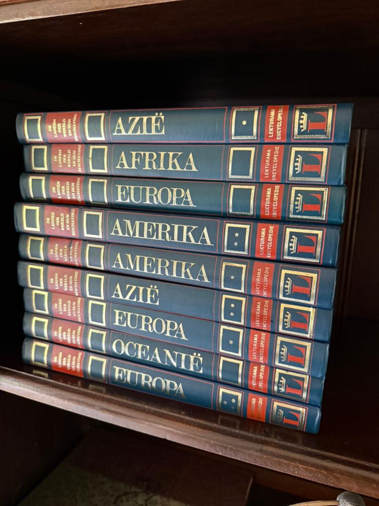 Encyclopedieën van Lekturama., Boeken, Encyclopedieën, Ophalen, Zo goed als nieuw