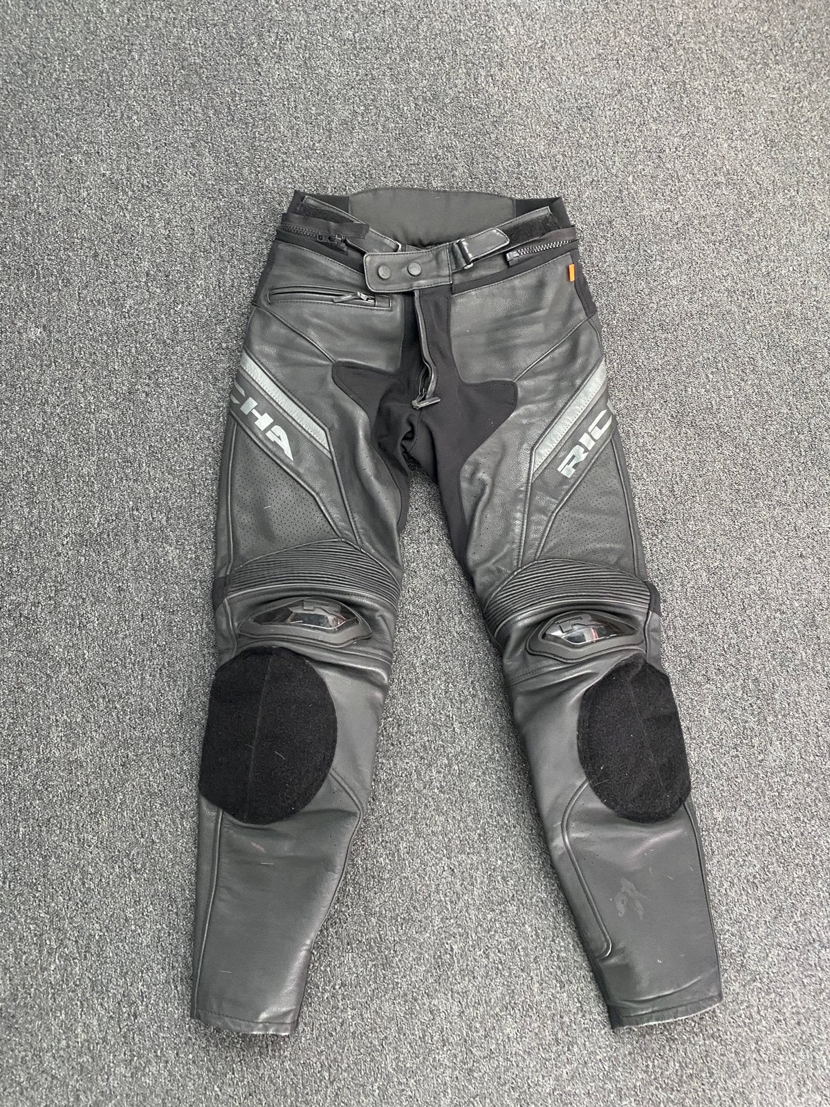 Gloednieuwe motorbroek motobroek richa maat 50, Motoren, Ophalen of Verzenden