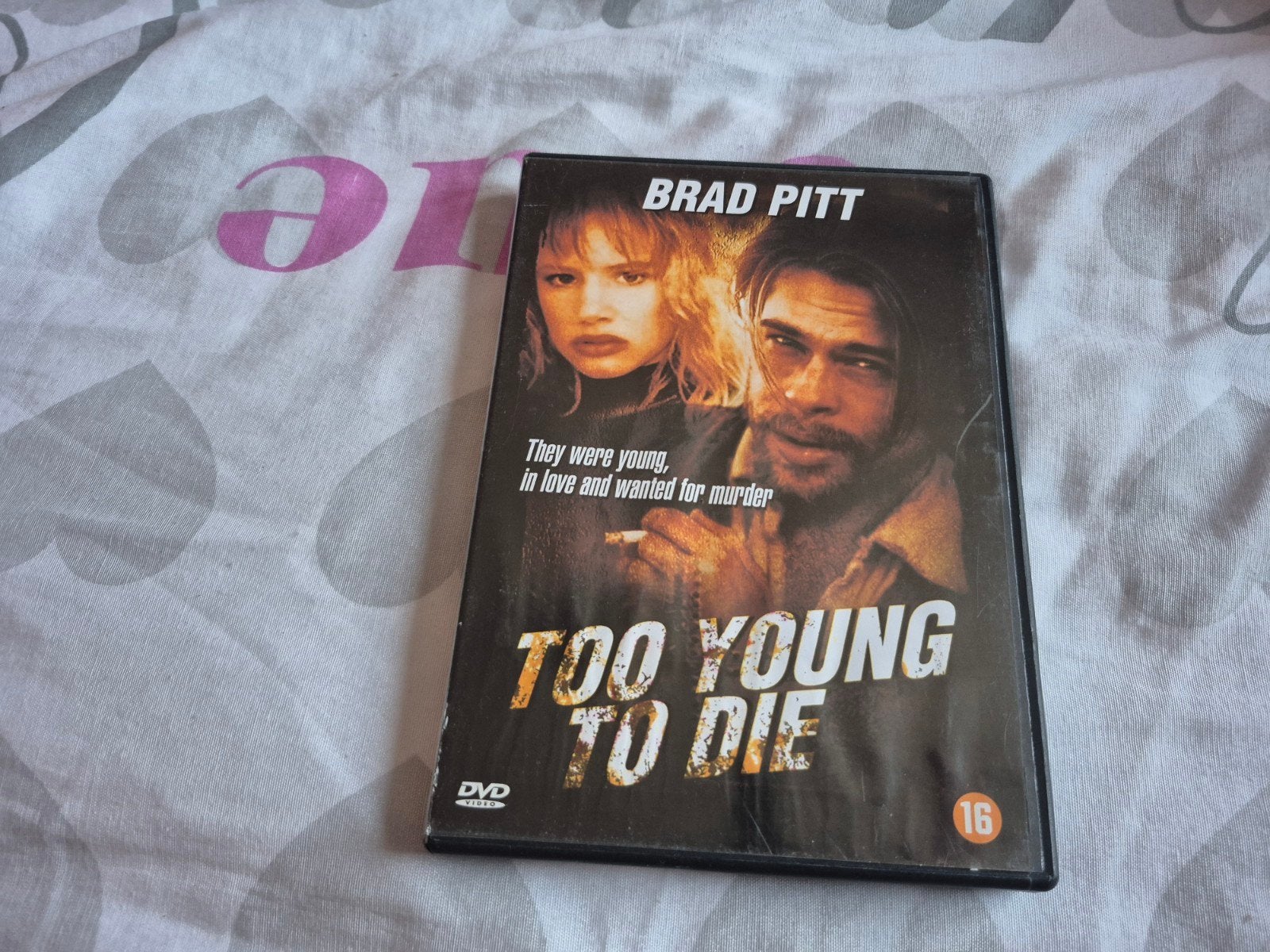 dvd too youn to die werkende staat, Ophalen of Verzenden