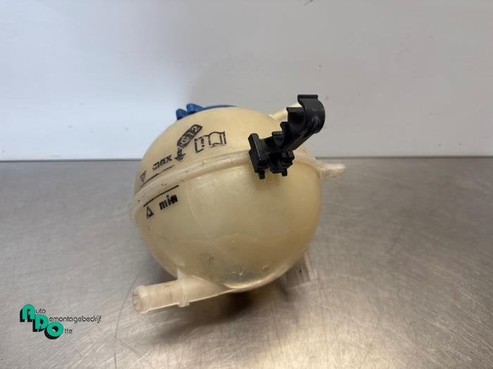 Réservoir d'expansion d'un Volkswagen Polo (Polo 09-), Volkswagen, -, 3 mois de garantie, Utilisé