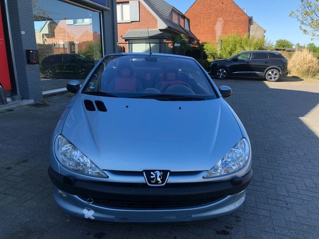 Peugeot 206 CC—1.6Essence automatique 140000km Prêt à rouler, Autos, Cuir, Argent ou Gris, Entreprise, Cabriolet