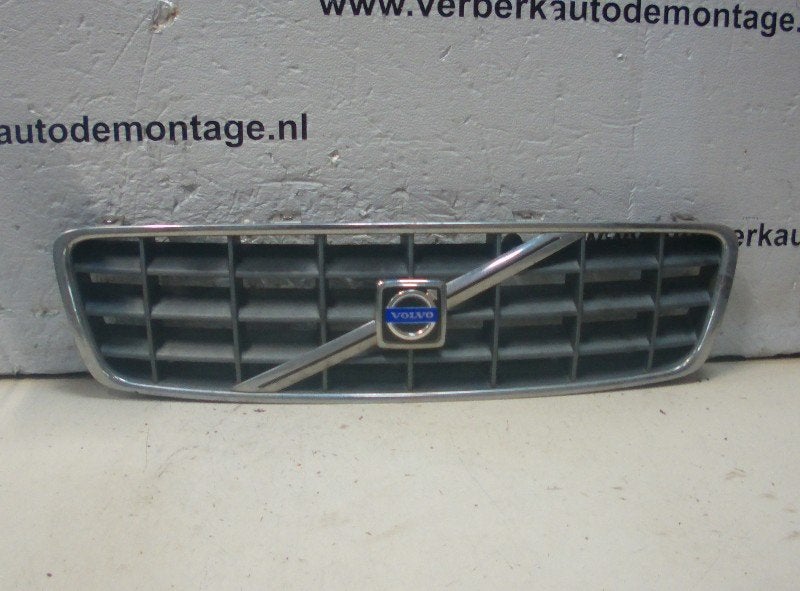 CALANDRE Volvo XC70 (SZ) (01-2000/08-2007) (9190986), Info@volvocars.com, Volvo Car Germany GmbH, Siegburger Straße 229
50679  Köln, DE